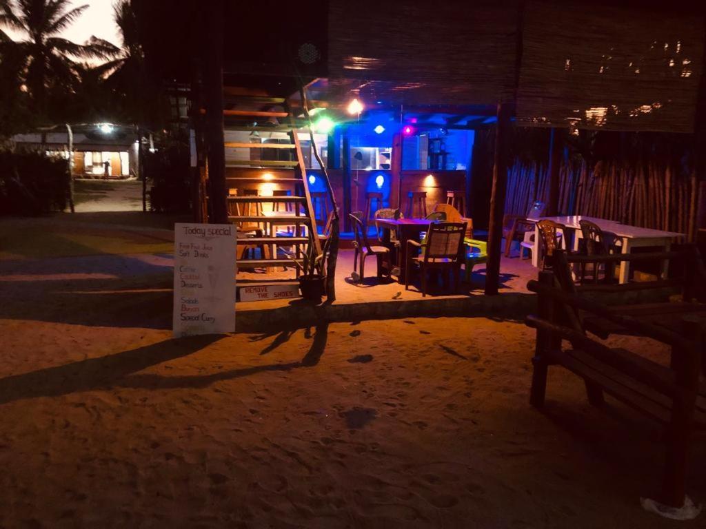 Nilaveli Sheen Coast Triquinimale Exterior foto